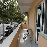 Vogli's House & 3*