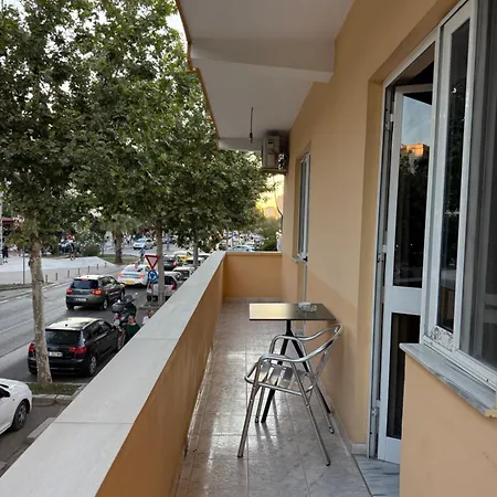 Vogli's House & 3*