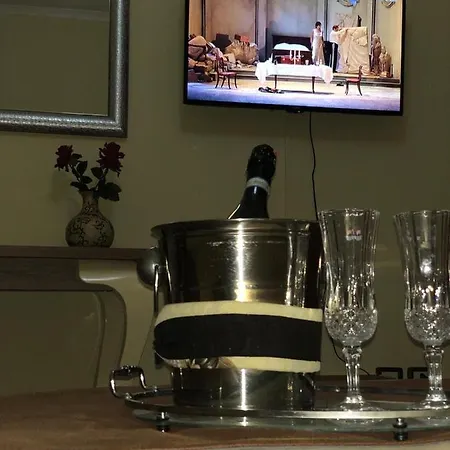 Vogli's House & 3*