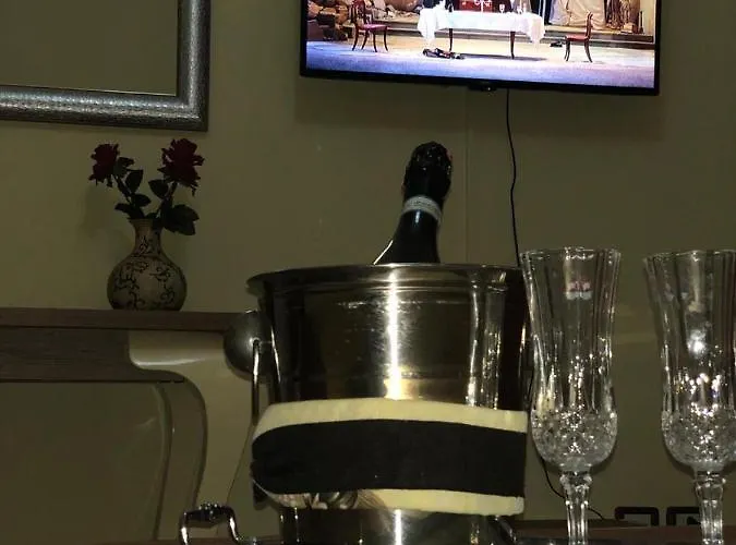Vogli's House & 3*